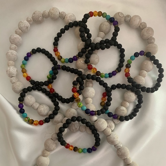 Chakra bracelets - Picture 2 of 3